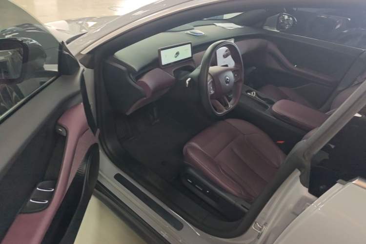 Used Nio ET5T 2024 75kWh Touring Driver Seat