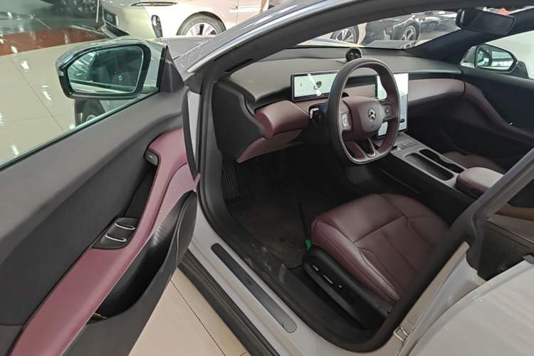 Used Nio ET5T 2024 75kWh Touring Driver Seat