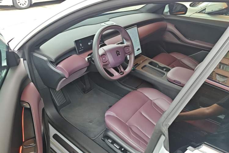 Used Nio ET5T 2024 75kWh Touring Driver Seat