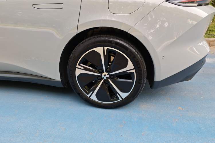 Used Nio ET5T 2024 75kWh Touring Exterior 1
