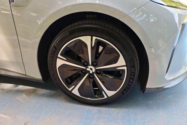 Used Nio ET5T 2024 75kWh Touring Exterior 2