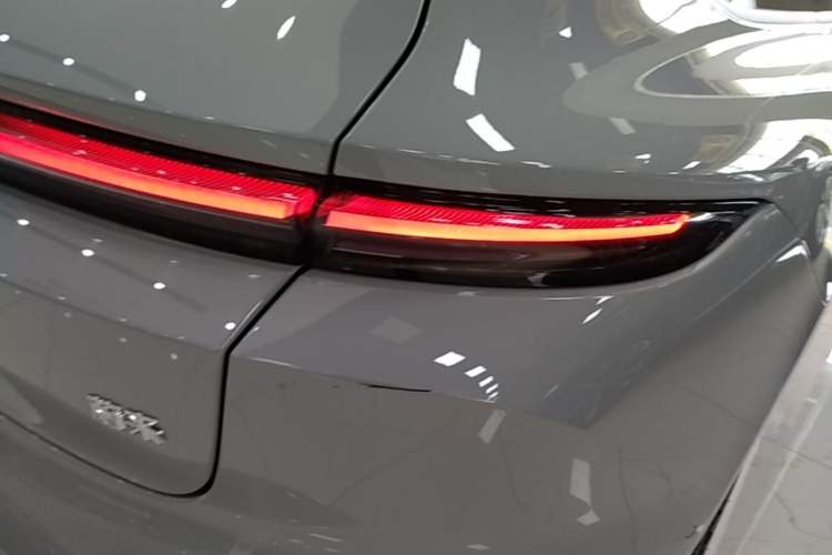 Used Nio ET5T 2024 75kWh Touring Exterior 3