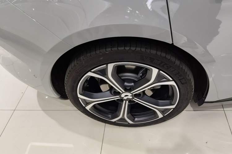 Used Nio ET5T 2024 75kWh Touring Exterior 3