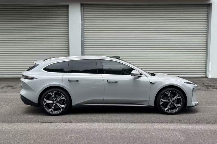 Used Nio ET5T 2024 75kWh Touring Exterior 3