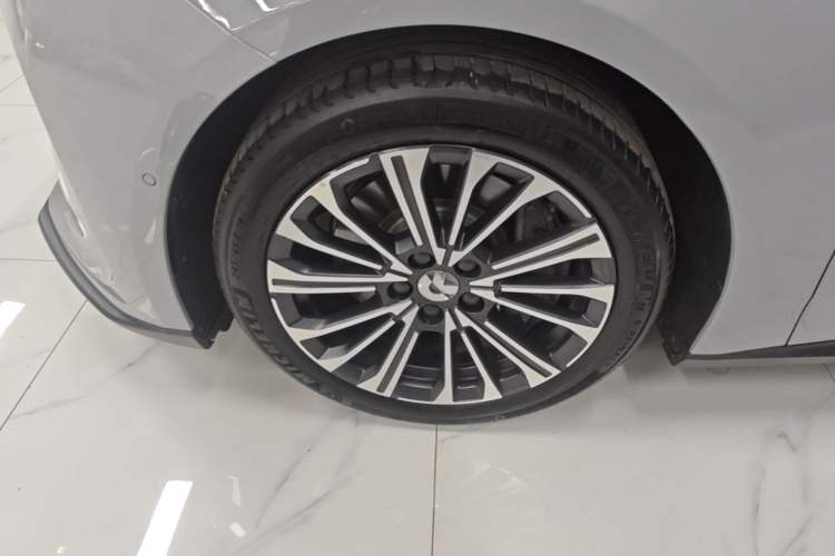 Used Nio ET5T 2024 75kWh Touring Exterior 4
