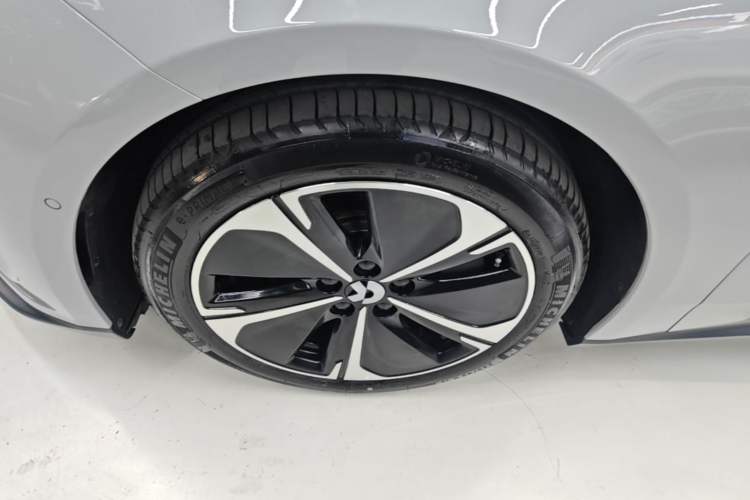 Used Nio ET5T 2024 75kWh Touring Exterior 4