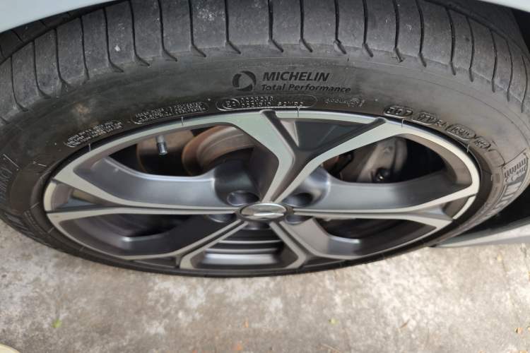 Used Nio ET5T 2024 75kWh Touring Exterior 4