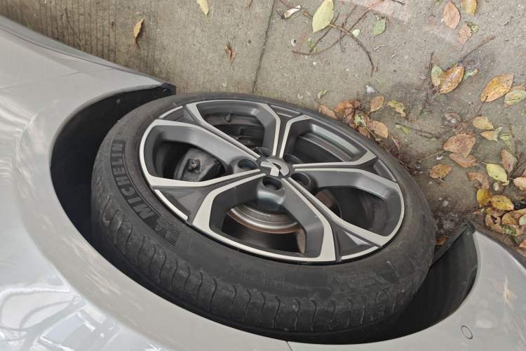 Used Nio ET5T 2024 75kWh Touring Exterior 4