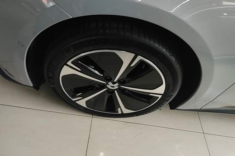 Used Nio ET5T 2024 75kWh Touring Exterior 4