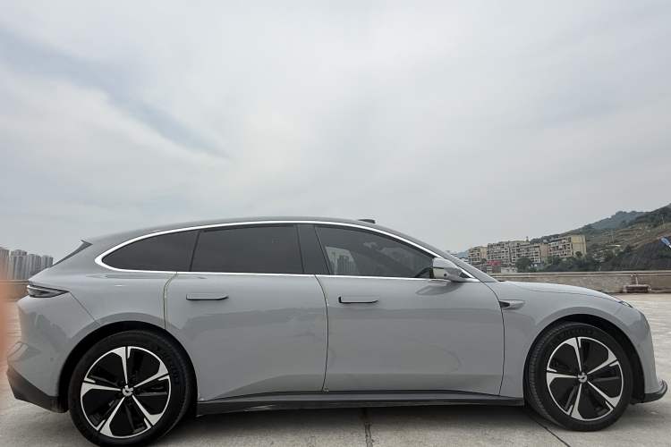 Used Nio ET5T 2024 75kWh Touring Exterior 4