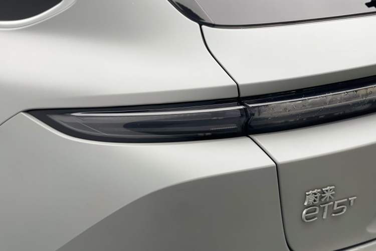 Used Nio ET5T 2024 75kWh Touring Exterior 8