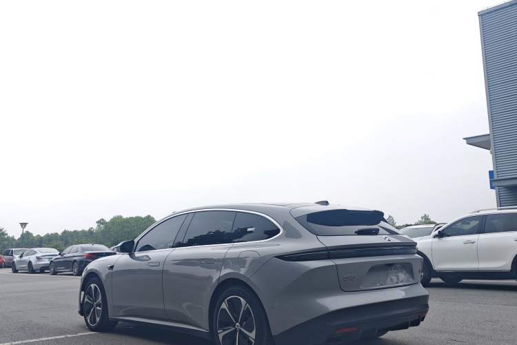 Used Nio ET5T 2024 75kWh Touring Exterior 8