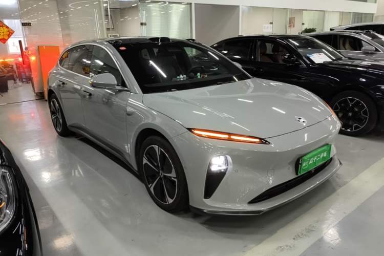 Used Nio ET5T 2024 75kWh Touring Front Right 45 Deg