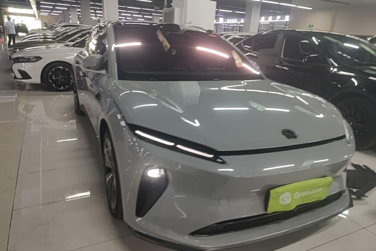 Used Nio ET5T 2024 75kWh Touring Front Right 45 Deg