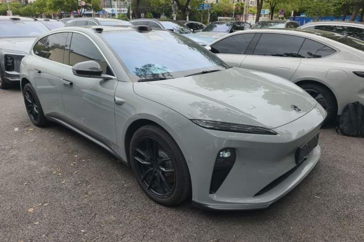 Used Nio ET5T 2024 75kWh Touring Front Right 45 Deg