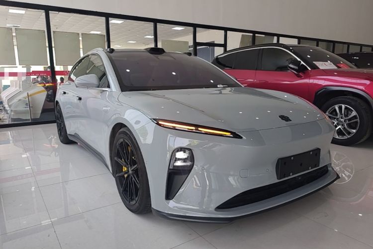 Used Nio ET5T 2024 75kWh Touring Front Right 45 Deg