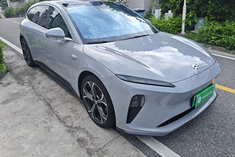 Used Nio ET5T 2024 75kWh Touring Front Right 45 Deg