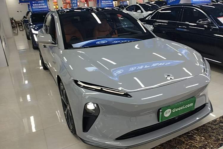 Used Nio ET5T 2024 75kWh Touring Front Right 45 Deg