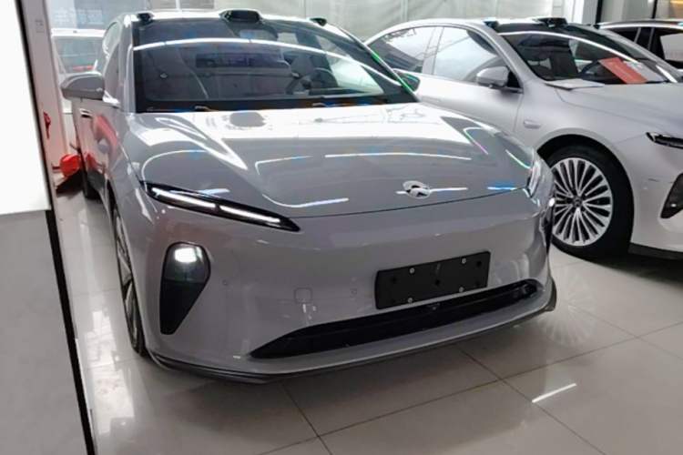 Used Nio ET5T 2024 75kWh Touring Front Right 45 Deg