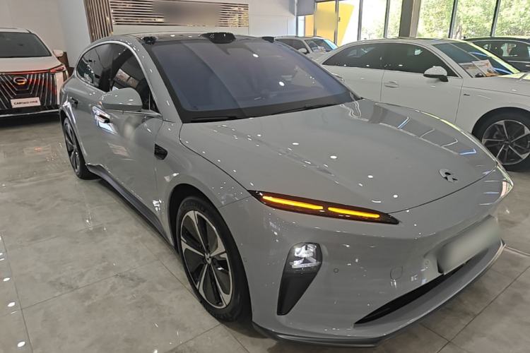Used Nio ET5T 2024 75kWh Touring Front Right 45 Deg