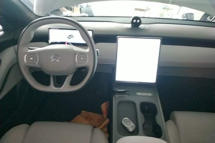 Used Nio ET5T 2024 75kWh Touring Gear Lever