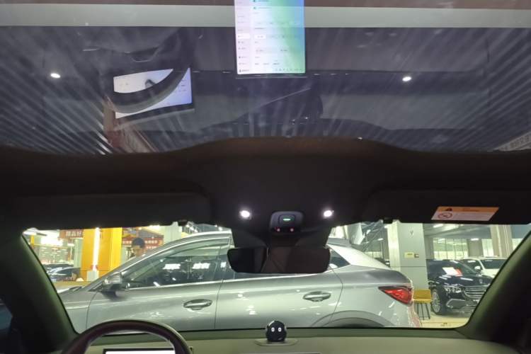 Used Nio ET5T 2024 75kWh Touring Headliner