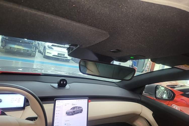 Used Nio ET5T 2024 75kWh Touring Headliner