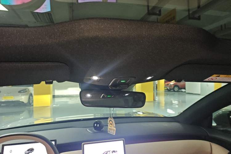 Used Nio ET5T 2024 75kWh Touring Headliner