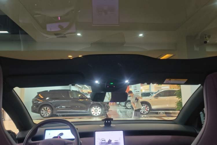 Used Nio ET5T 2024 75kWh Touring Headliner