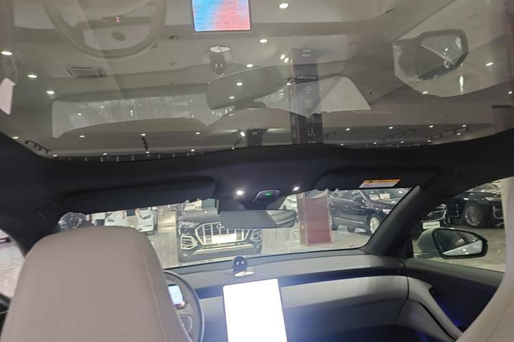 Used Nio ET5T 2024 75kWh Touring Headliner