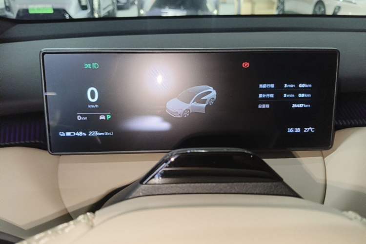 Used Nio ET5T 2024 75kWh Touring Instrument Cluster