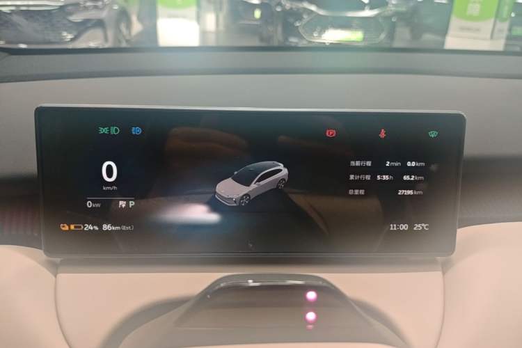 Used Nio ET5T 2024 75kWh Touring Instrument Cluster