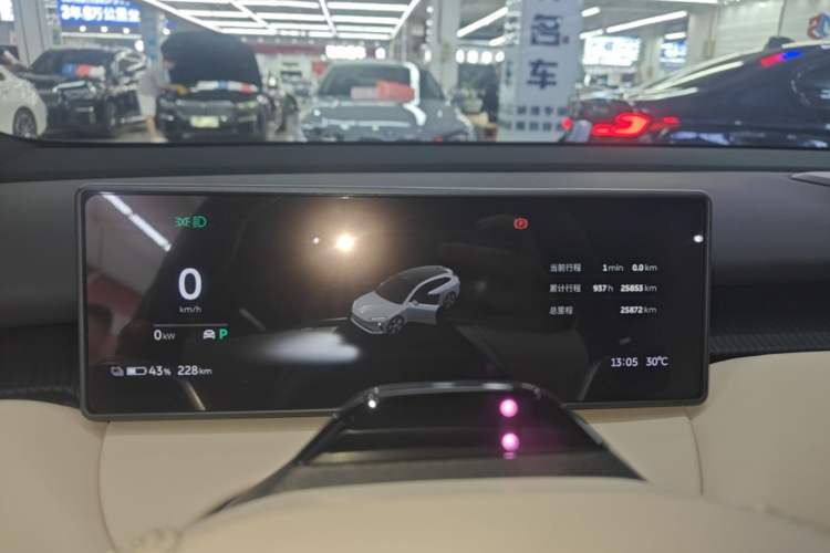 Used Nio ET5T 2024 75kWh Touring Instrument Cluster