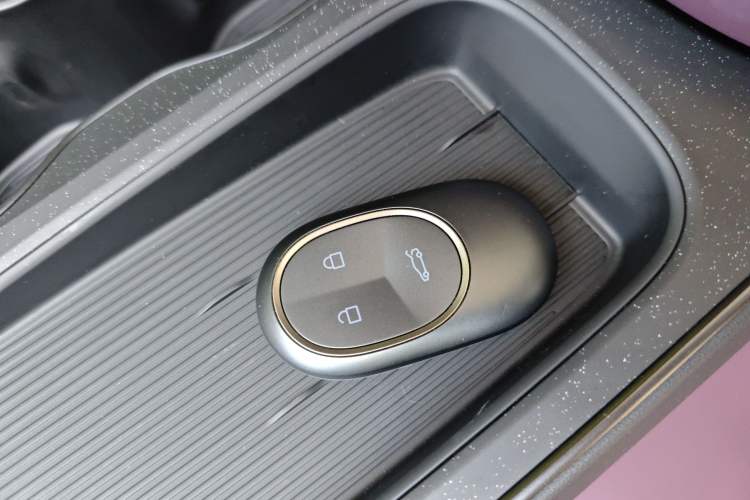 Used Nio ET5T 2024 75kWh Touring Interior 1