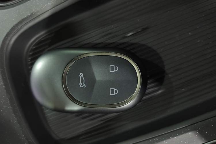 Used Nio ET5T 2024 75kWh Touring Interior 1