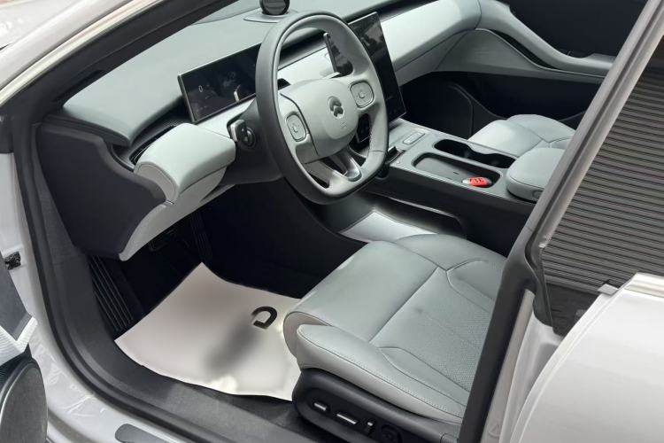 Used Nio ET5T 2024 75kWh Touring Interior 1
