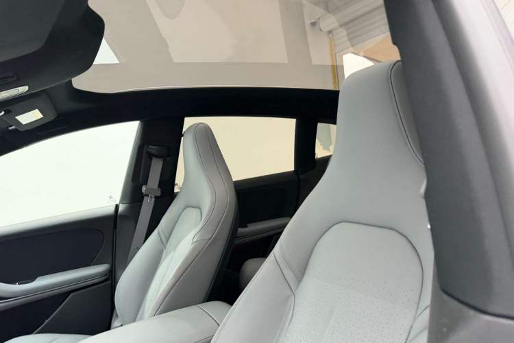 Used Nio ET5T 2024 75kWh Touring Interior 10