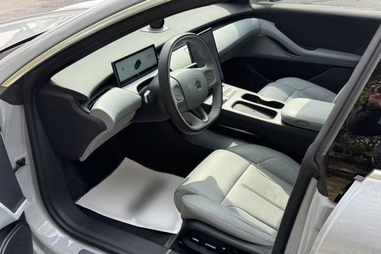 Used Nio ET5T 2024 75kWh Touring Interior 11