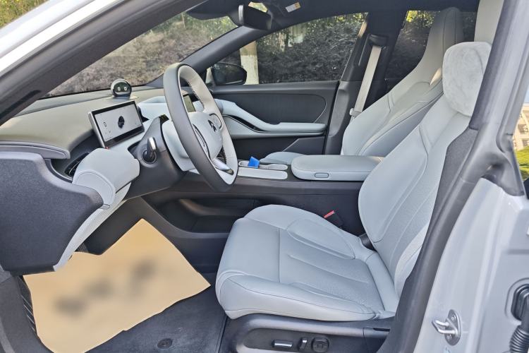 Used Nio ET5T 2024 75kWh Touring Interior 2