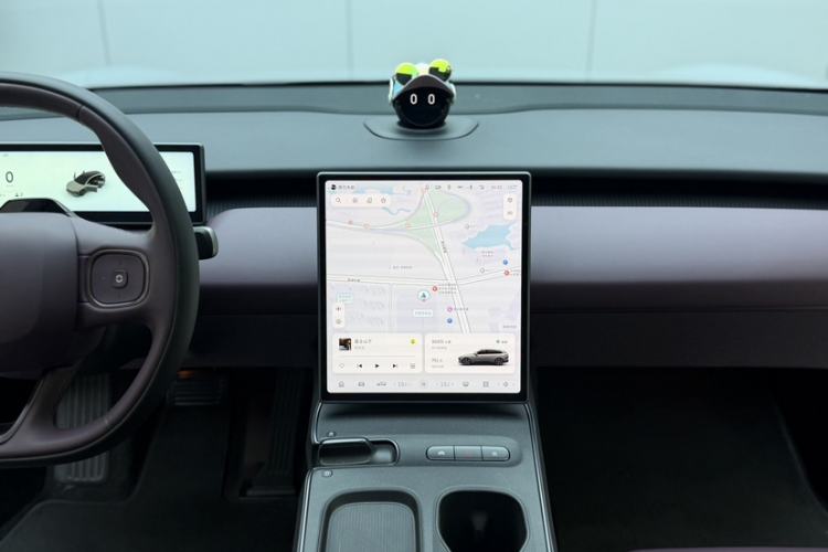 Used Nio ET5T 2024 75kWh Touring Interior 2