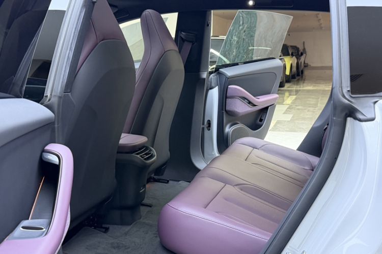 Used Nio ET5T 2024 75kWh Touring Interior 2
