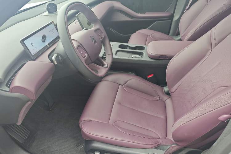 Used Nio ET5T 2024 75kWh Touring Interior 2