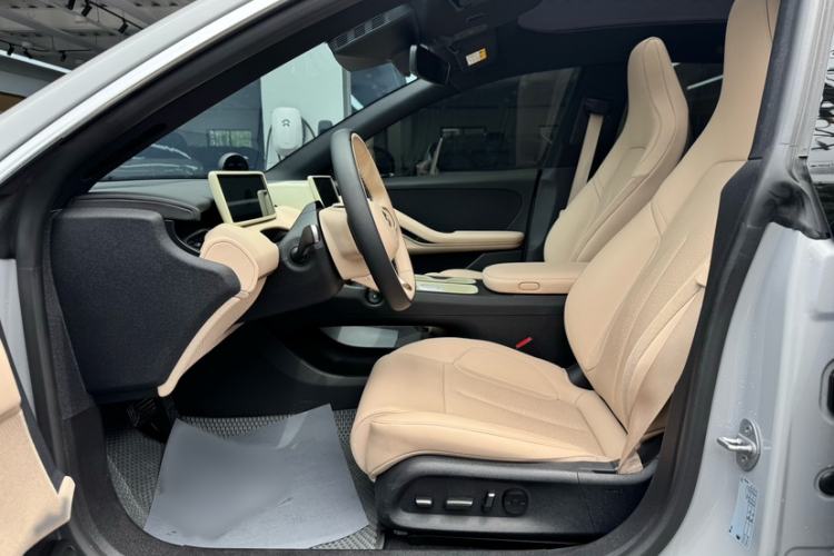 Used Nio ET5T 2024 75kWh Touring Interior 4