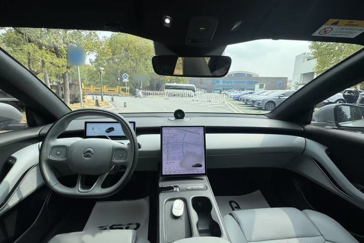 Used Nio ET5T 2024 75kWh Touring Interior 4