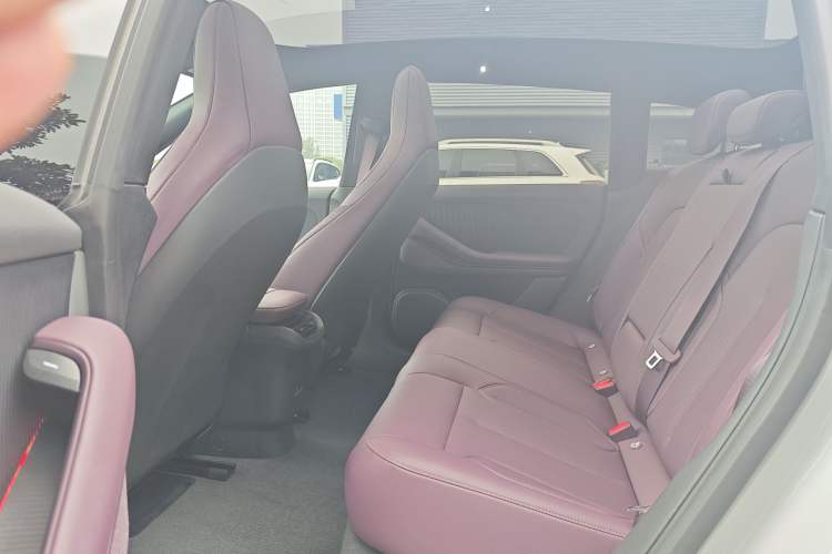 Used Nio ET5T 2024 75kWh Touring Interior 4