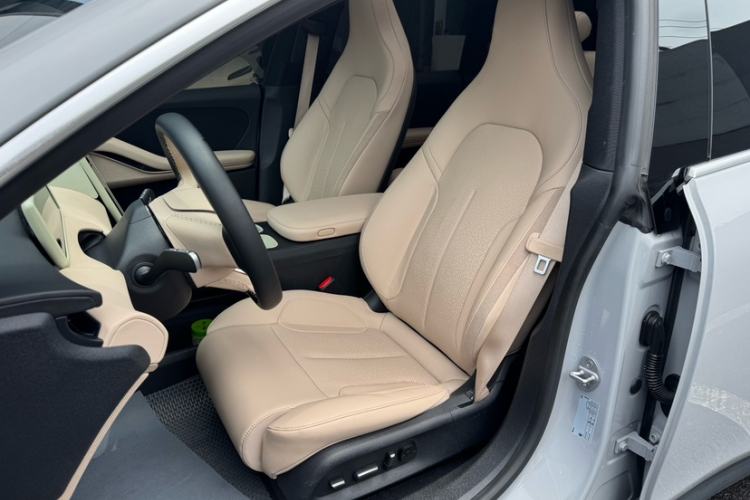 Used Nio ET5T 2024 75kWh Touring Interior 5