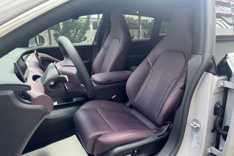 Used Nio ET5T 2024 75kWh Touring Interior 5