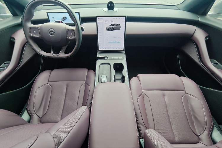 Used Nio ET5T 2024 75kWh Touring Interior 5