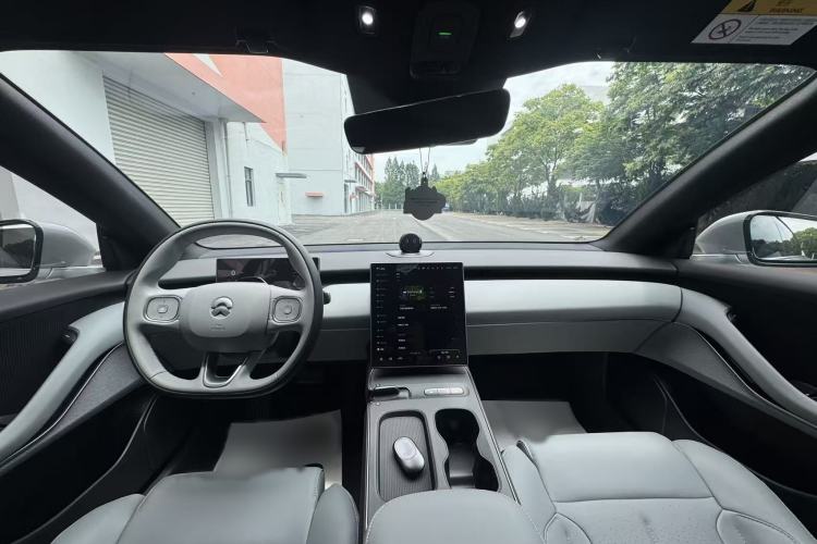 Used Nio ET5T 2024 75kWh Touring Interior 6
