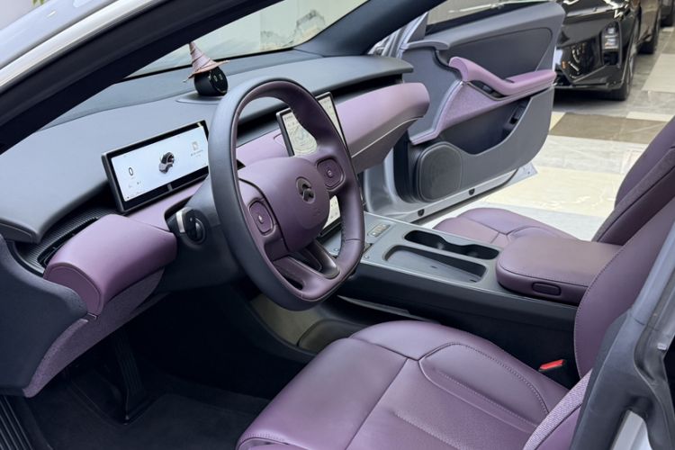 Used Nio ET5T 2024 75kWh Touring Interior 6